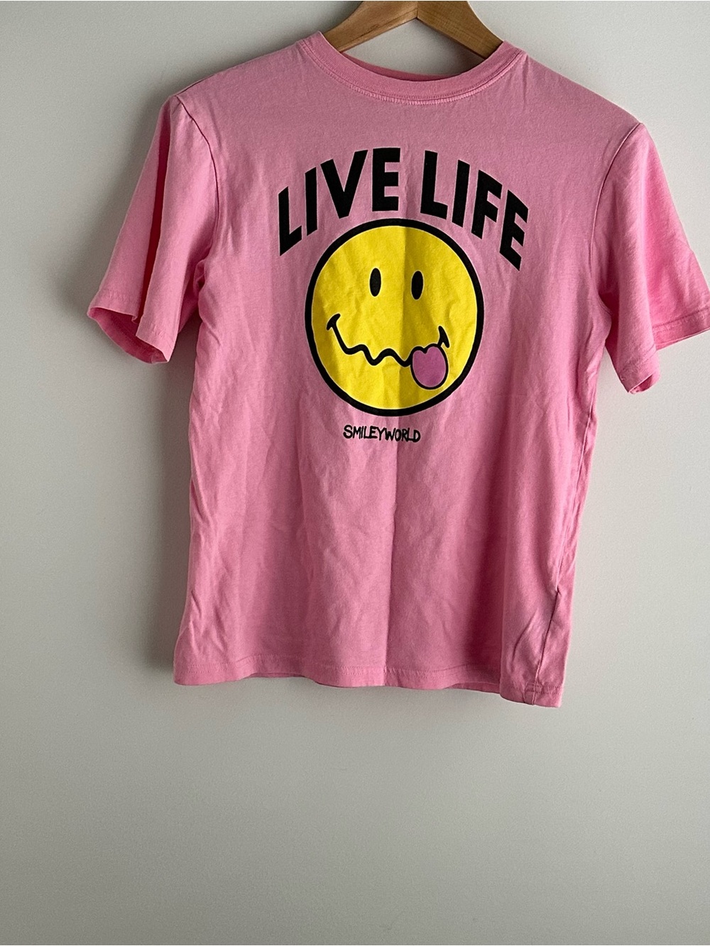 Smiley X H&M Live Life Pink Graphic Tee 14T/ Women XS
